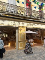 D&eacute;lices des Anges_Aigues-Mortes - Fa&ccedil;ade boutique &copy; D&eacute;lices des anges