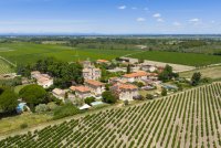 Domaine de Montcalm_Vauvert &copy; Chadam communication
