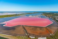 Les Salins d'Aigues Mortes - Vue aérienne des salins © JM André/Gard Tourisme