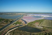 Les Salins d'Aigues Mortes - Vue aérienne des salins © JM André/Gard Tourisme