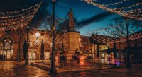 Aigues-Mortes - Place Saint Louis