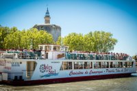 Aigues-Mortes - Croisi&egrave;res en Camargue